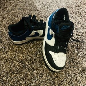 Nike Dunk Low kids.